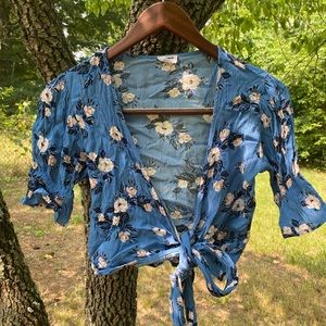 Blue flower wrap top